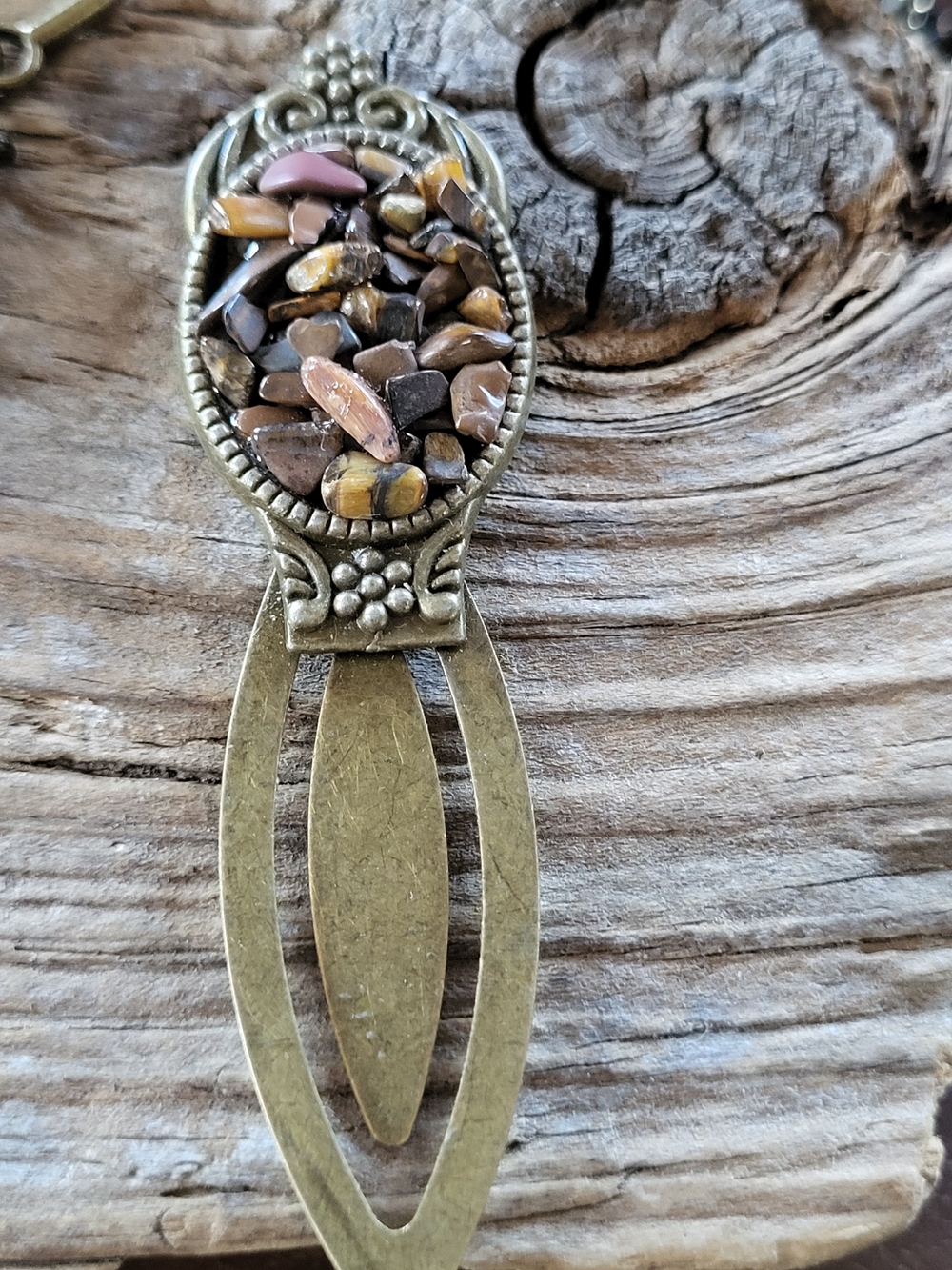 Vintage-Inspired Brown Tiger Eye Chip Bookmark